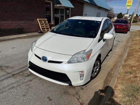 Used 2012 Toyota Prius Four image 6