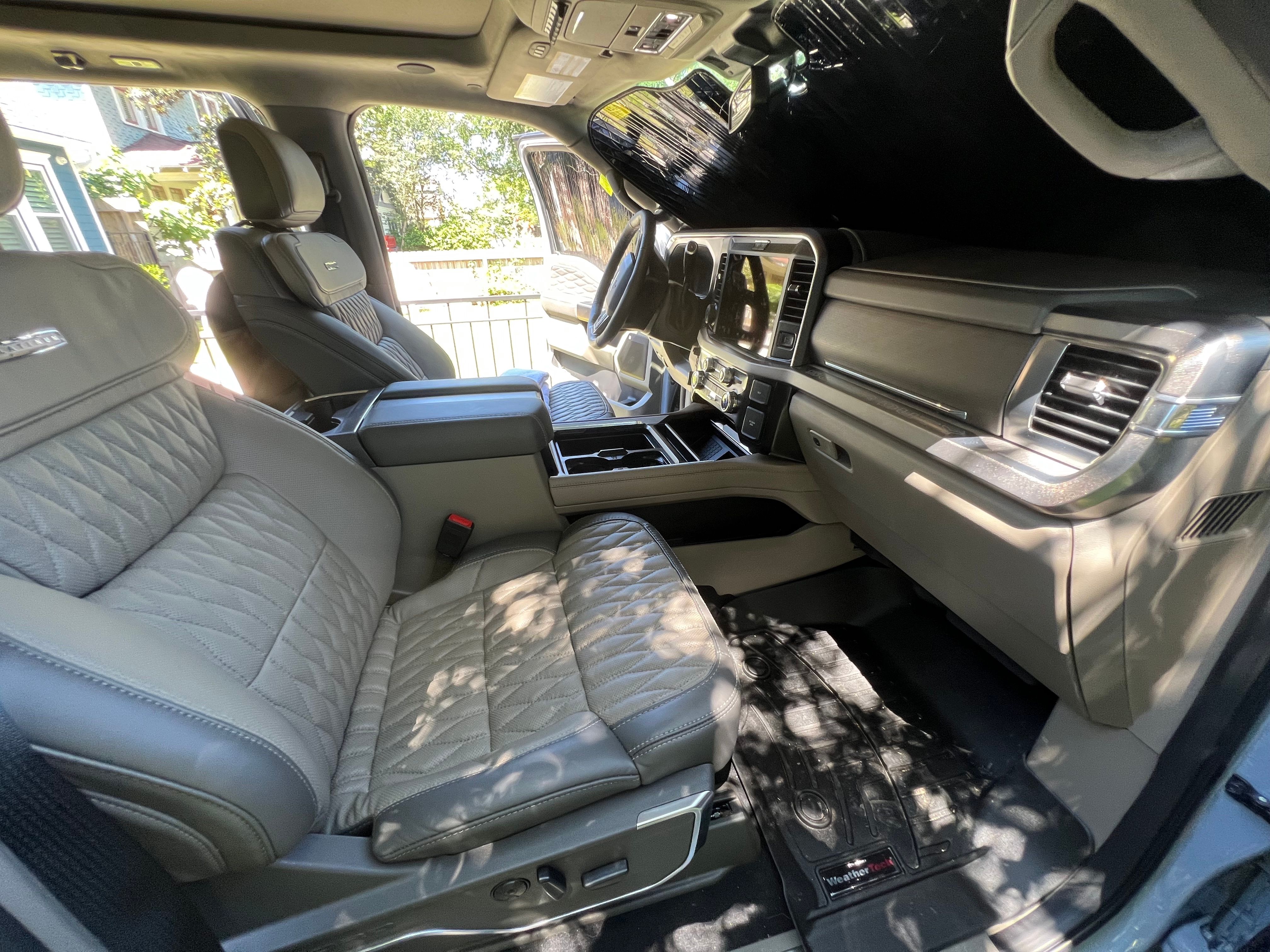 Used 2025 Ford F250 Platinum w/ Platinum Plus Package AWD/4WD image 32