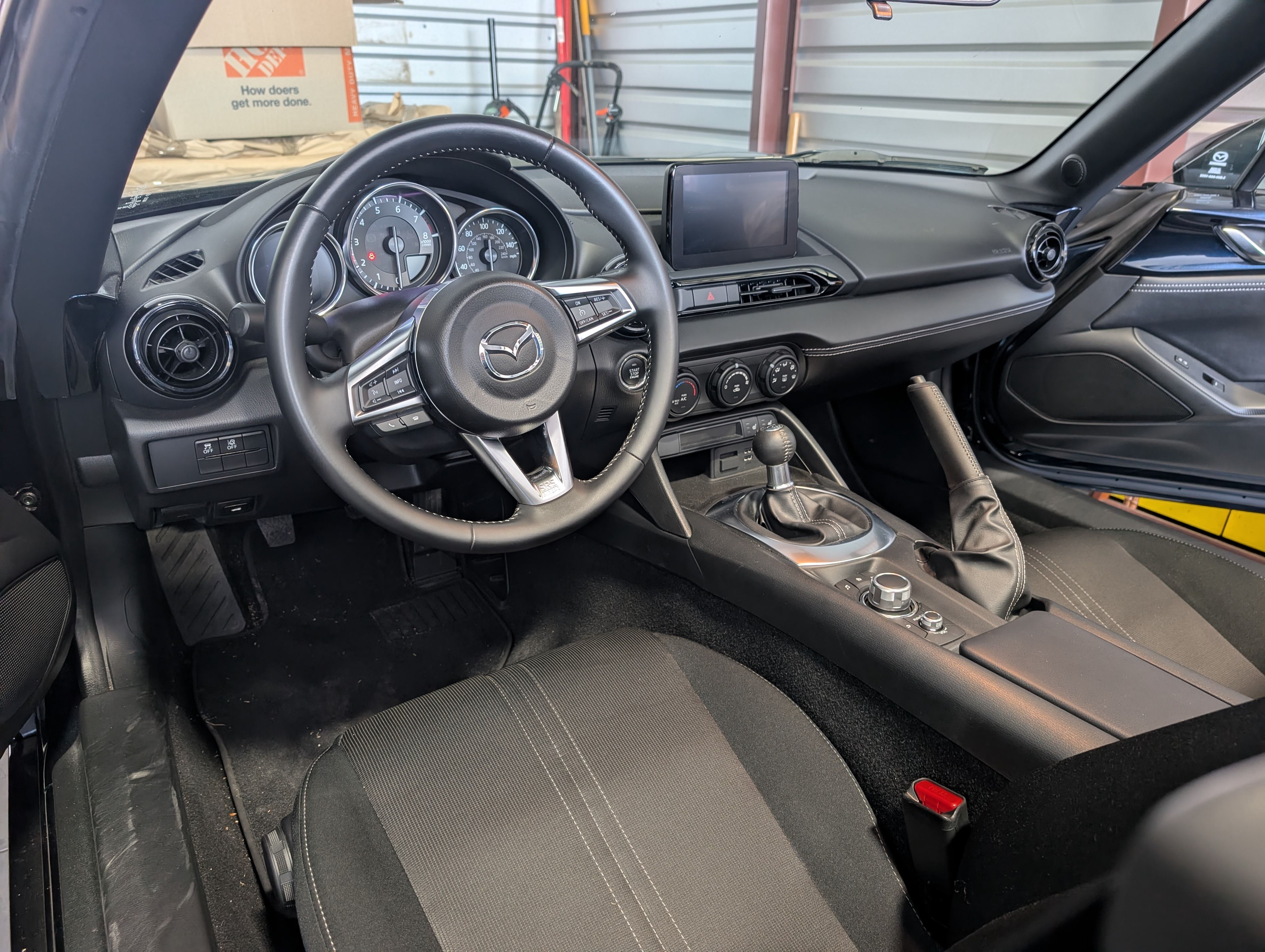 Used 2023 MAZDA MX-5 Miata Club RWD image 6