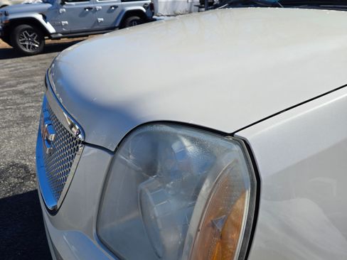 Used 2012 GMC Yukon Denali image 6