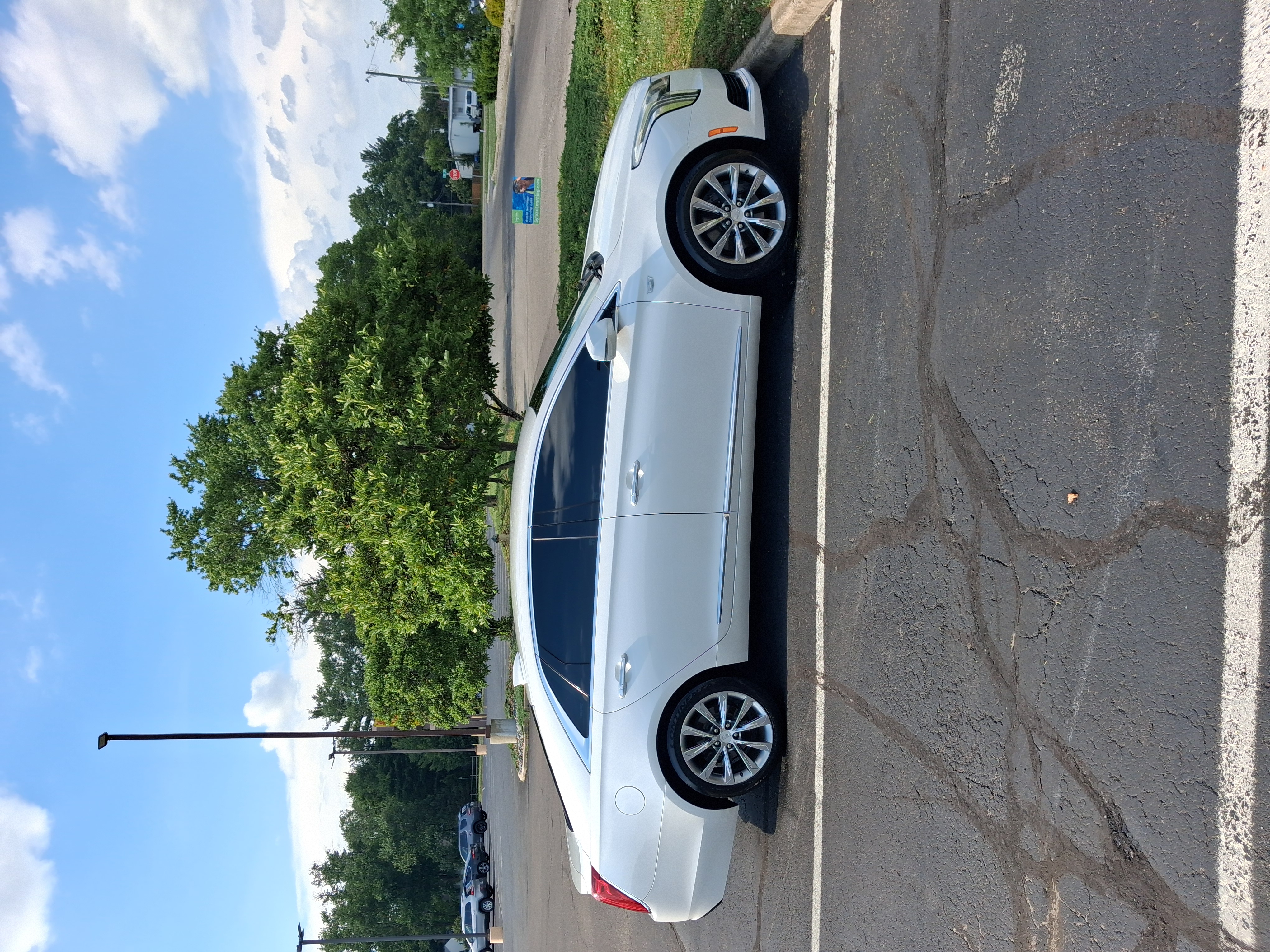 Used 2018 Cadillac XTS FWD image 9
