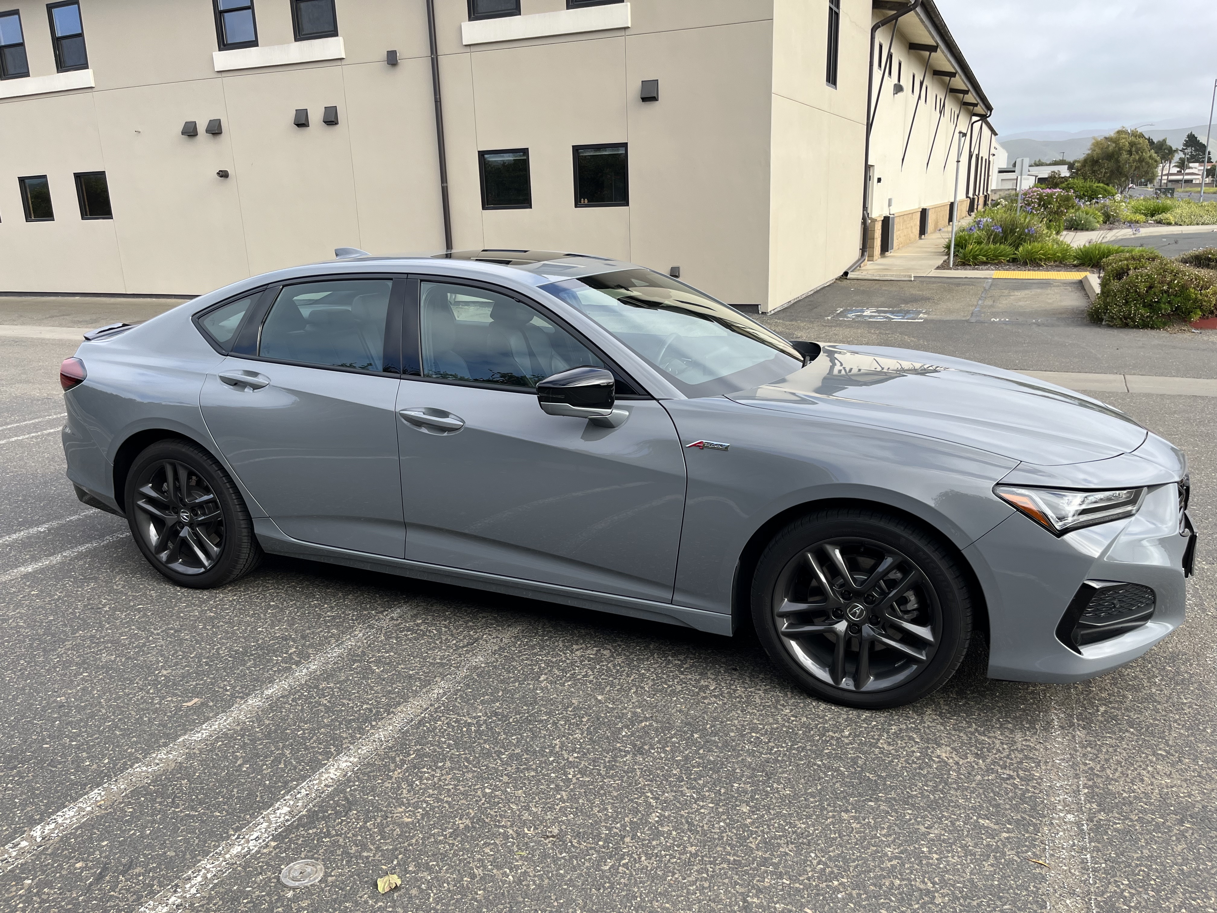 Used 2025 Acura TLX SH-AWD w/ A-SPEC Pkg image 2