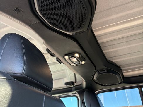 Used 2022 Jeep Wrangler Unlimited Sahara w/ Cold Weather Group image 24