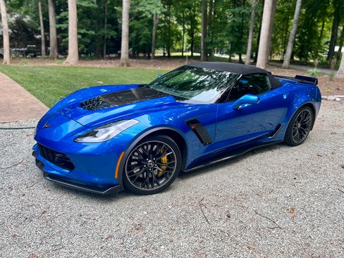 Used 2016 Chevrolet Corvette Z06 w/ 3LZ Preferred Equipment Group image 8