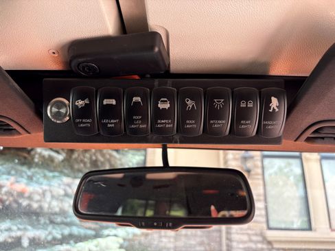 Used 2013 Jeep Wrangler Unlimited Sahara w/ Dual Top Group AWD/4WD image 25