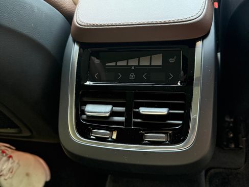 Used 2023 Volvo XC90 B6 Plus w/ Protection Package Premier AWD/4WD image 19