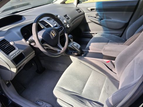 Used 2010 Honda Civic LX image 9