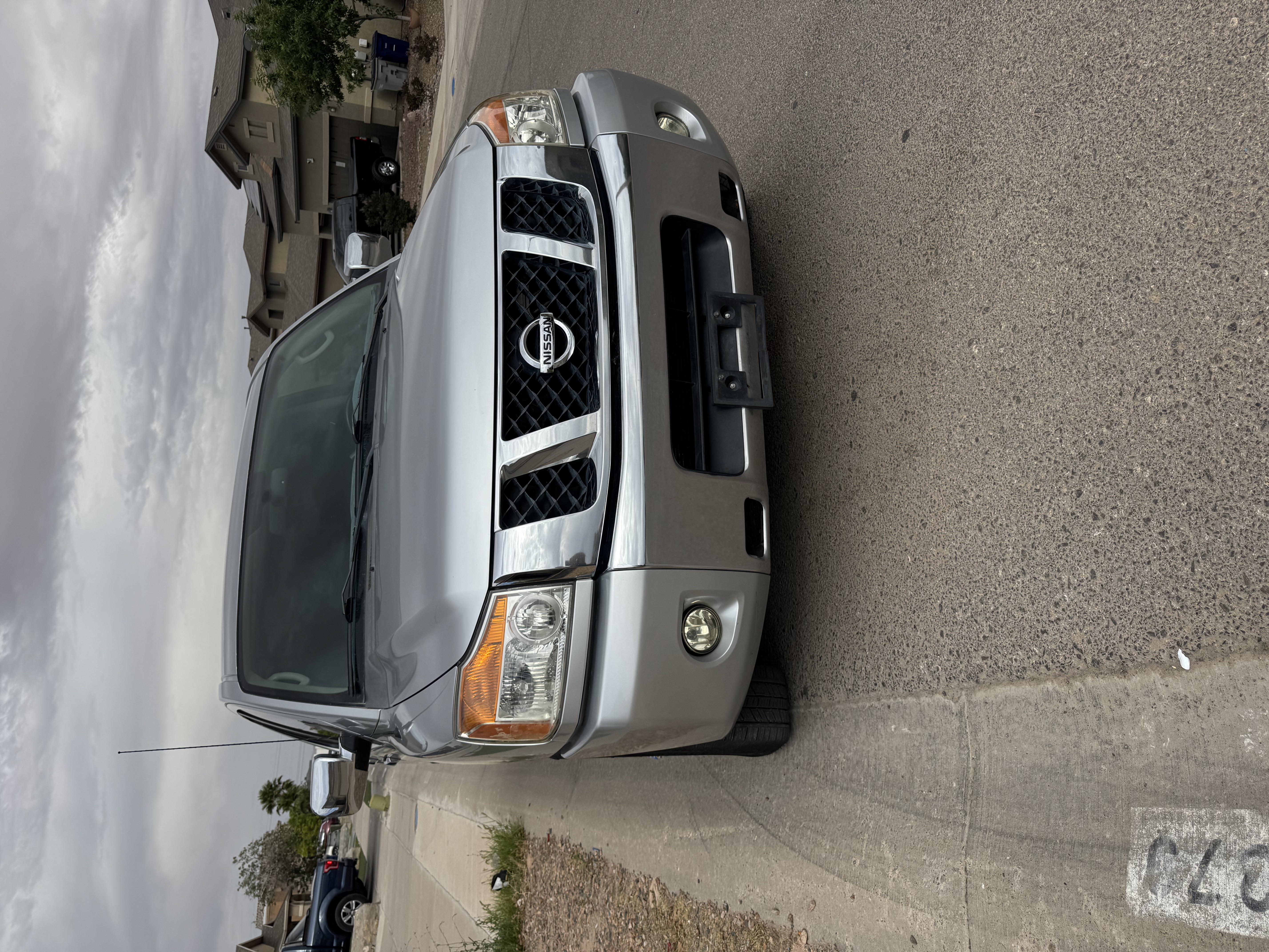 Used 2010 Nissan Titan SE w/ SE Popular Equipment Pkg RWD image 1