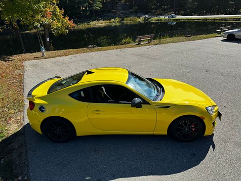 Used 2017 Subaru BRZ Series.Yellow RWD image 10