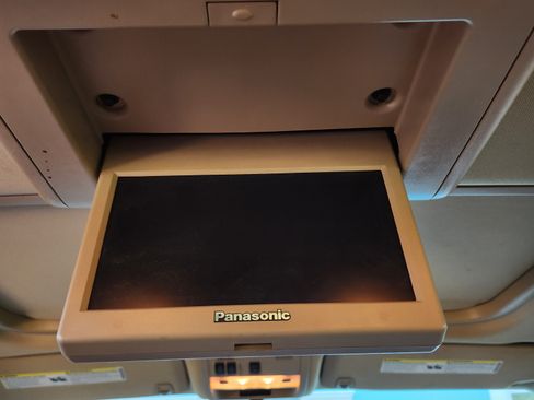 Used 2011 GMC Yukon SLT image 14