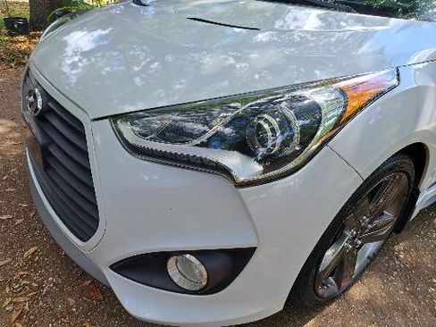 Used 2015 Hyundai Veloster Turbo w/ Option Group 04 image 15