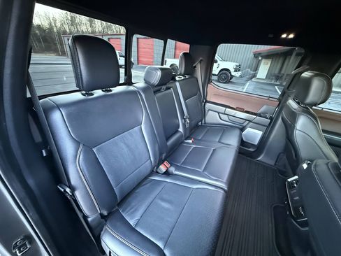 Used 2022 Ford F150 Lariat w/ Equipment Group 502A High image 12