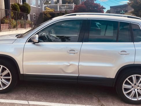 Used 2016 Volkswagen Tiguan SE FWD image 6