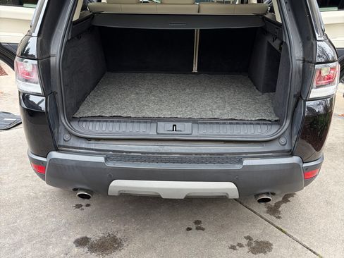 Used 2014 Land Rover Range Rover Sport HSE image 11