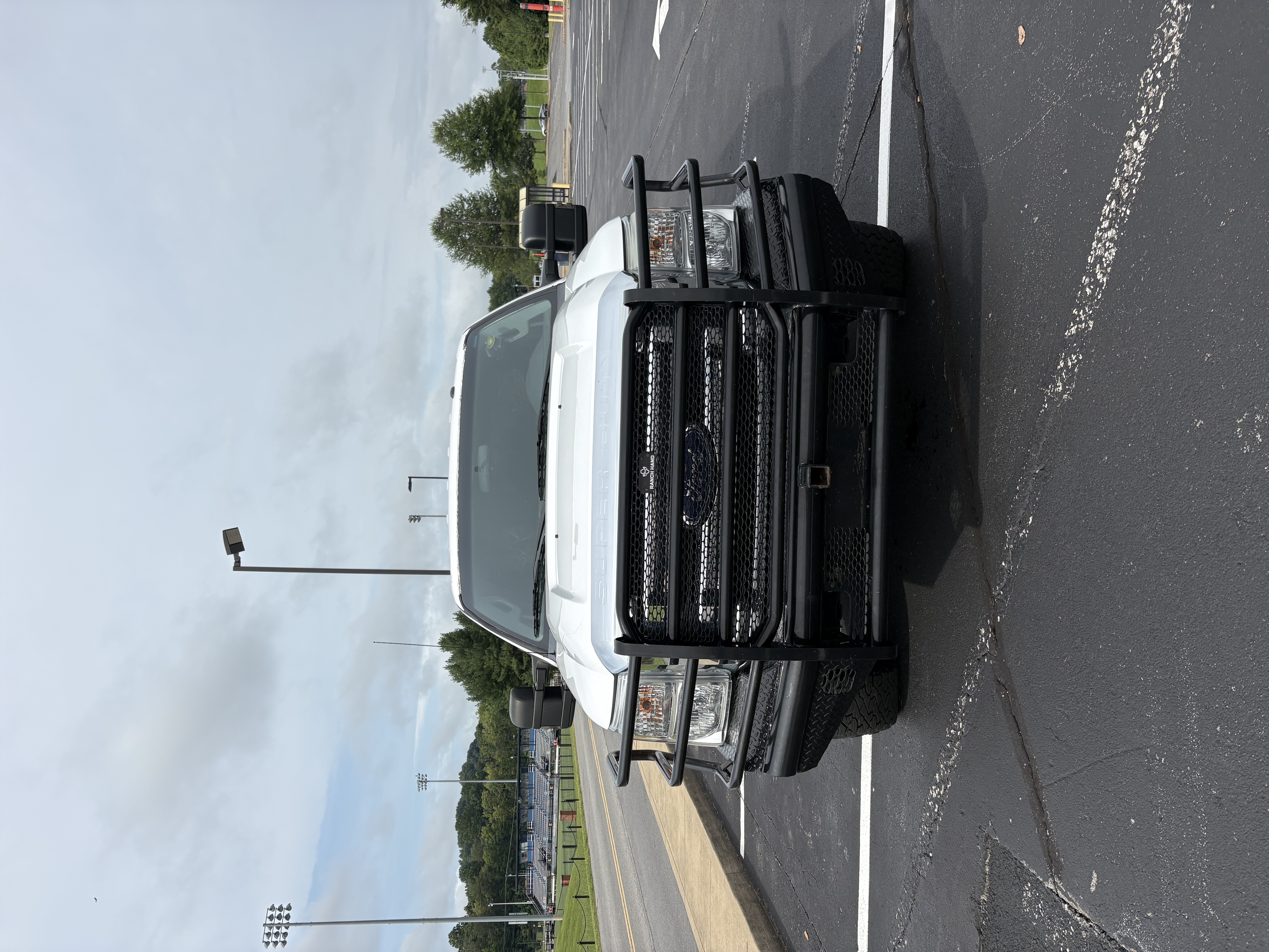 Used 2016 Ford F250 XLT AWD/4WD image 2