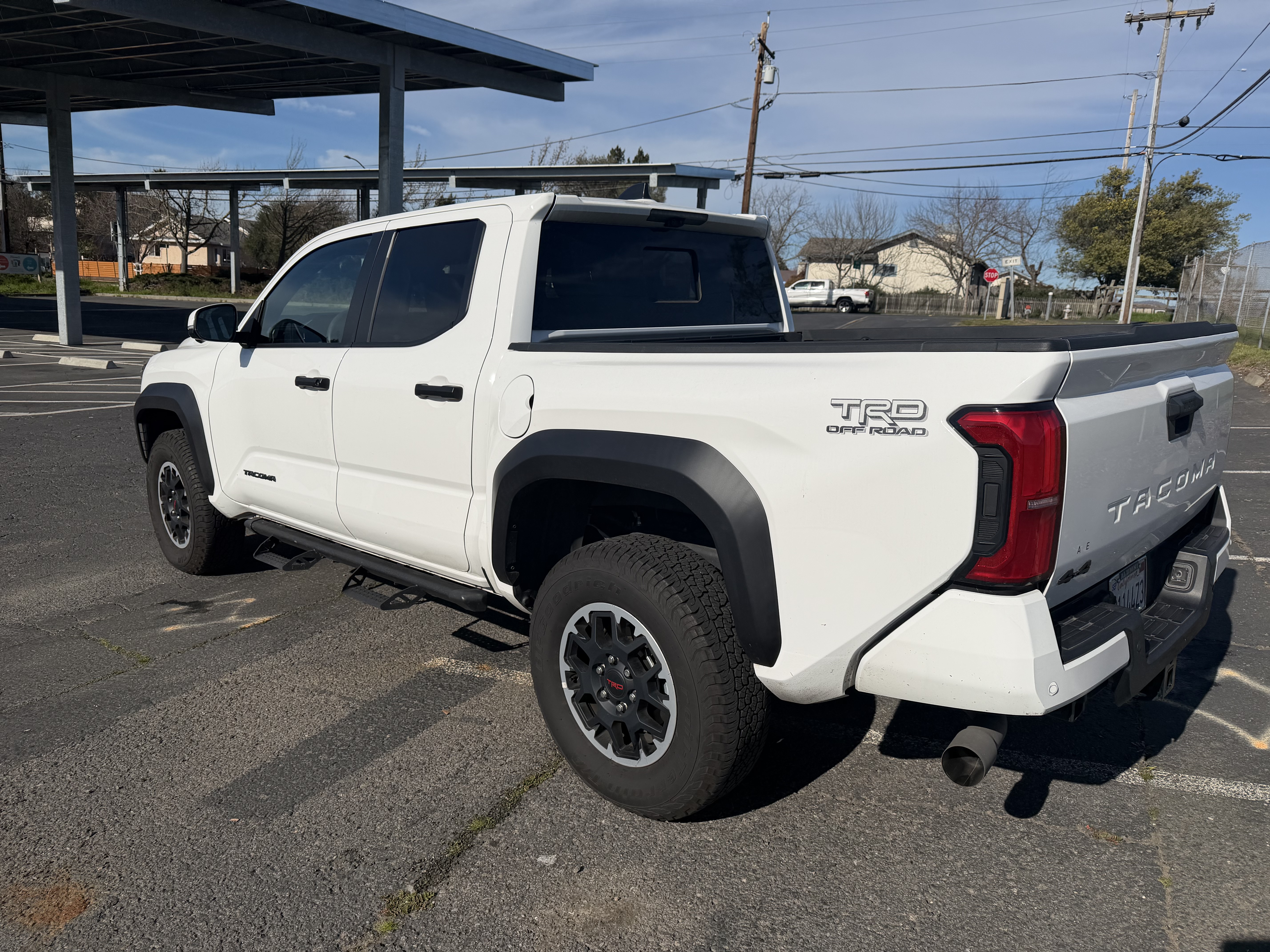Used 2024 Toyota Tacoma TRD Off-Road w/ TRD Off Road Premium Package AWD/4WD image 8
