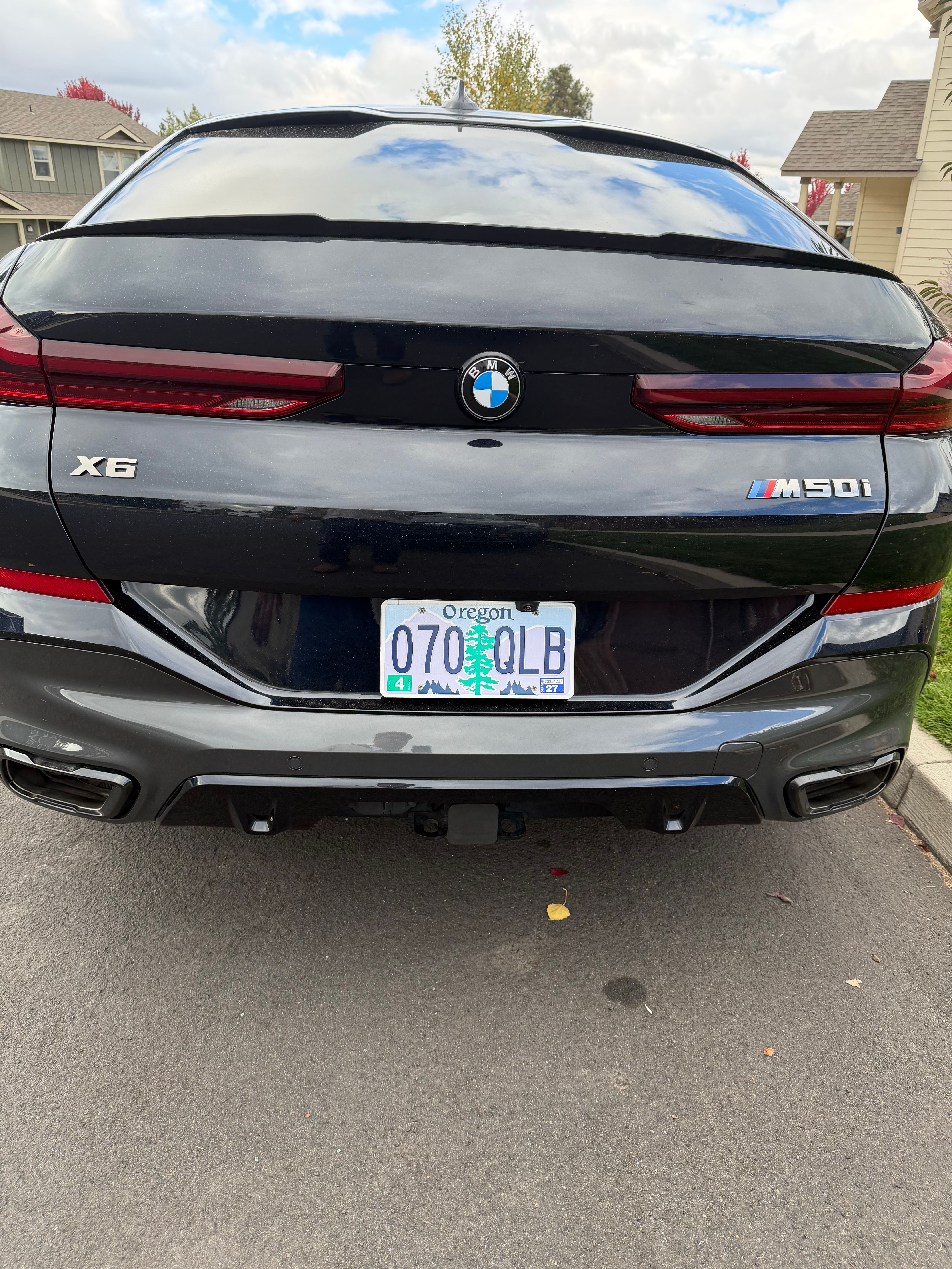 Used 2023 BMW X6 M50i w/ Executive Package AWD/4WD image 3