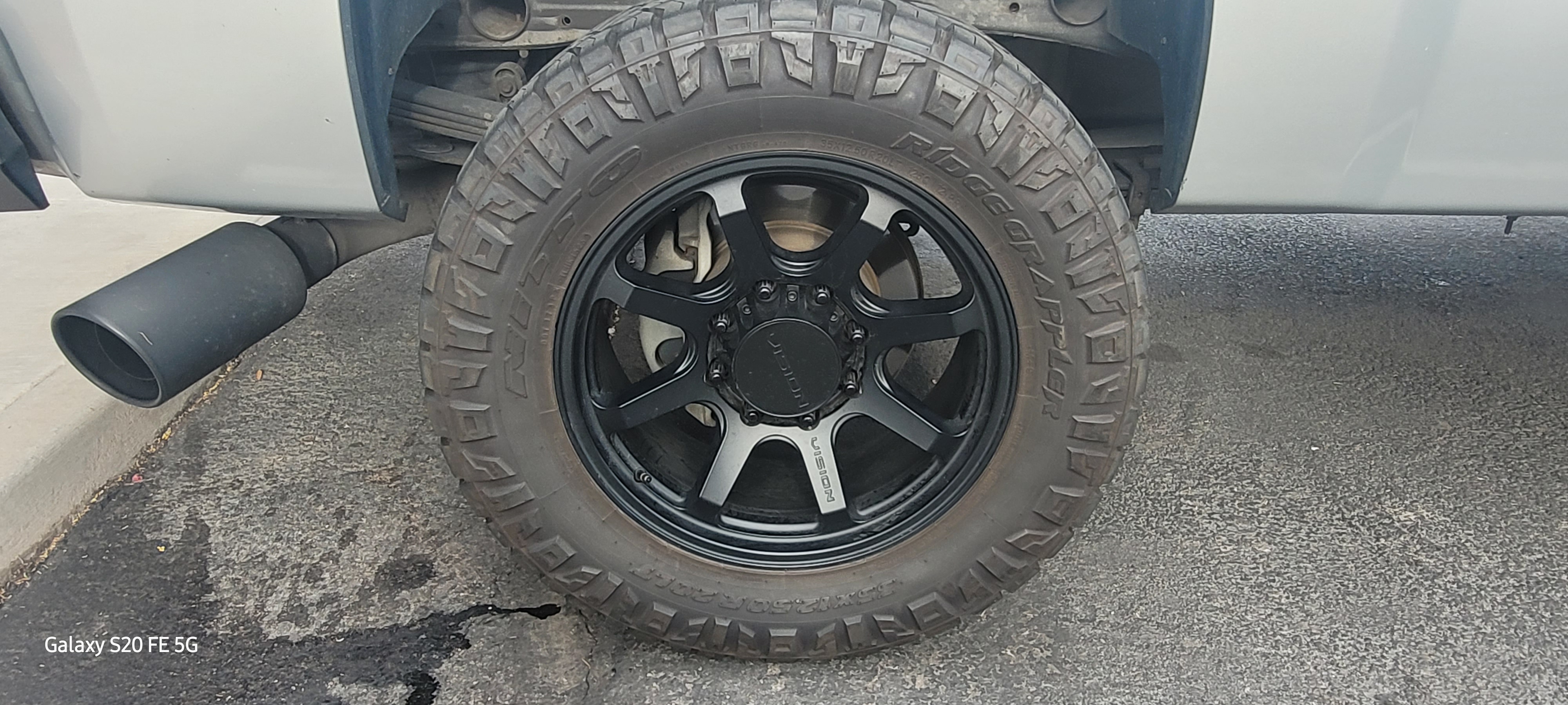 Used 2012 Chevrolet Silverado 2500 LTZ w/ LTZ Plus Package AWD/4WD image 11