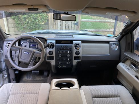 Used 2009 Ford F150 XLT AWD/4WD image 9