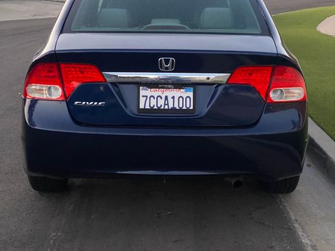 Used 2010 Honda Civic LX image 4