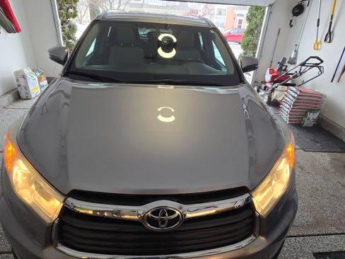 Used 2014 Toyota Highlander XLE image 1