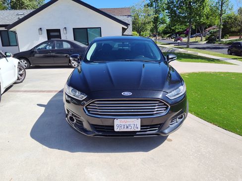 Used 2014 Ford Fusion SE w/ Equipment Group 202A image 8