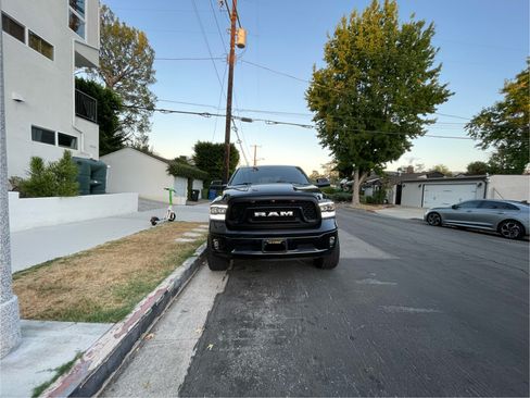 Used 2016 RAM 1500 Laramie w/ Convenience Group image 6