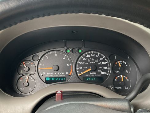 Used 2002 Chevrolet S10 Pickup LS w/ LS Preferred Equipment Group image 19