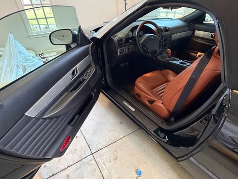 Used 2003 Ford Thunderbird image 11