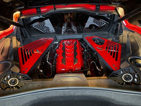 Used 2025 Chevrolet Corvette Stingray Preferred Cpe w/ Z51 Performance Package image 32