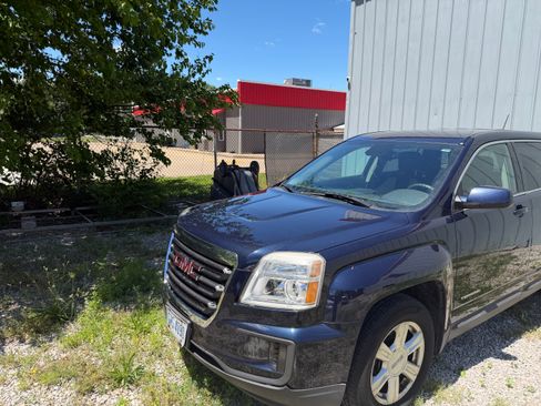 Used 2016 GMC Terrain SLE FWD image 16