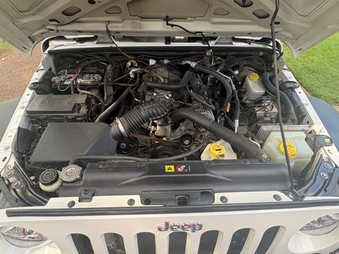 Used 2008 Jeep Wrangler X AWD/4WD image 14