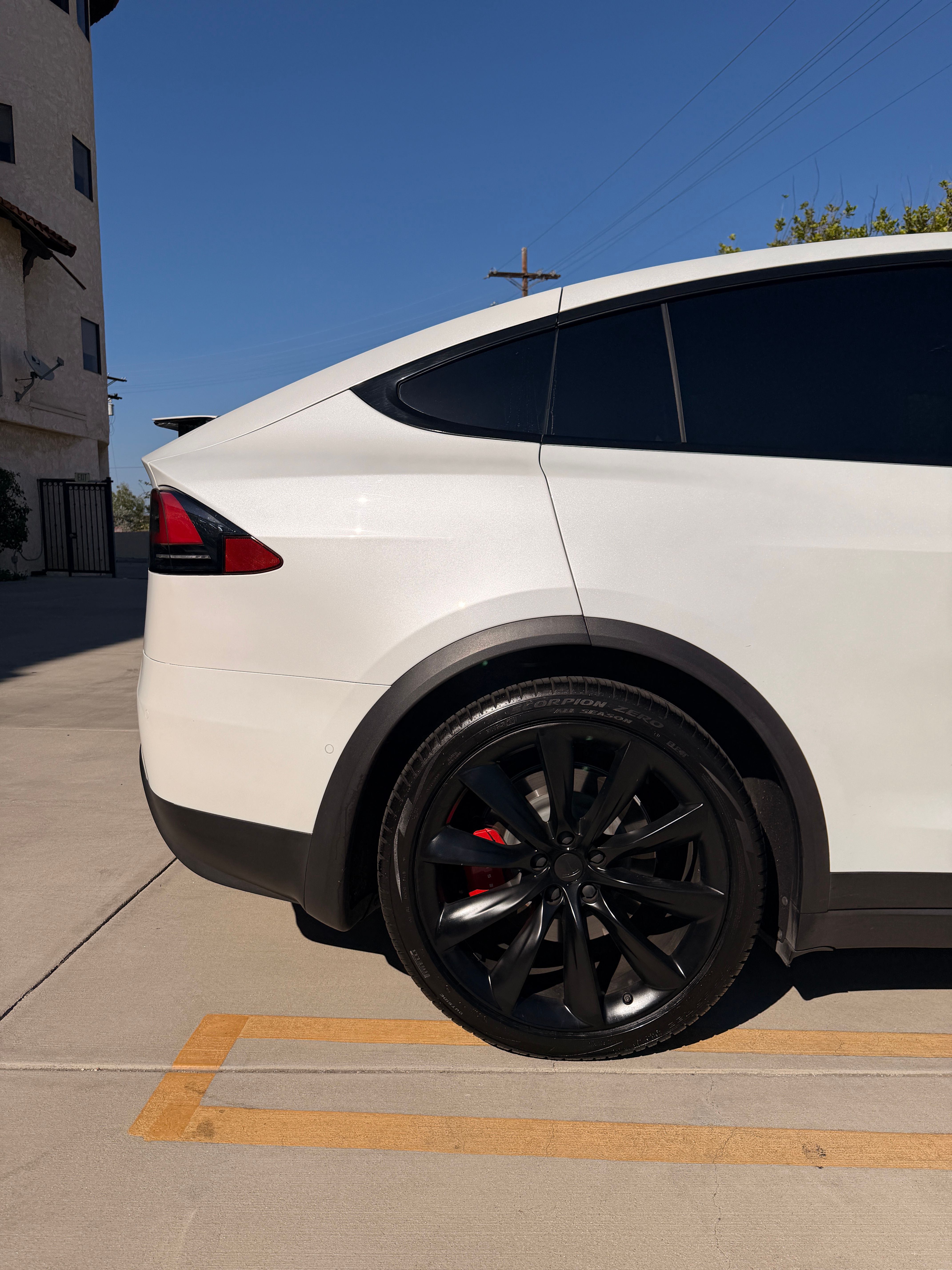 Used 2020 Tesla Model X Performance AWD/4WD image 24