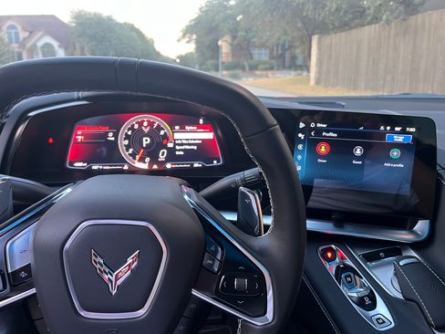 Used 2024 Chevrolet Corvette Z06 RWD image 9