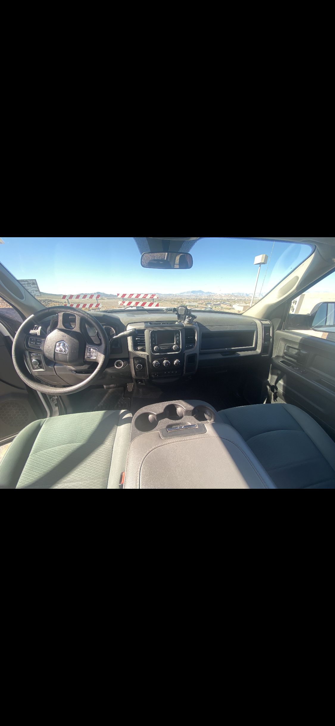 Used 2018 RAM 2500 Tradesman w/ Chrome Appearance Group AWD/4WD image 9