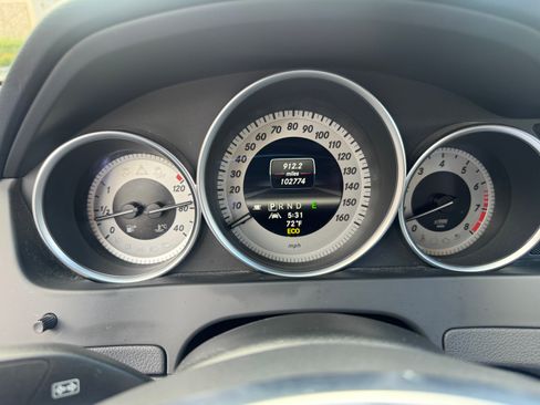 Used 2013 Mercedes-Benz C 350 Sport image 10