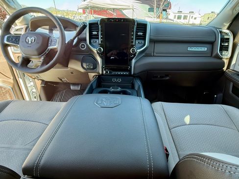 Used 2025 RAM 3500 Laramie image 9