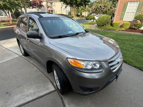 Used 2012 Hyundai Santa Fe GLS AWD/4WD image 2