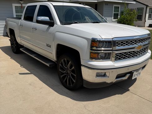 Used 2015 Chevrolet Silverado 1500 LTZ w/ Texas Edition, 1LZ Trim RWD image 4