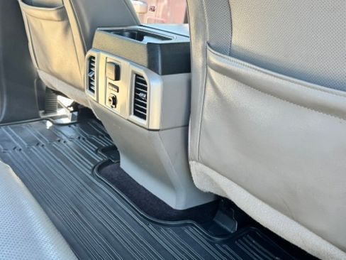 Used 2016 Ford F150 Lariat w/ Equipment Group 502A Luxury AWD/4WD image 22
