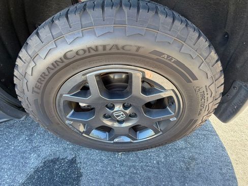 Used 2023 Honda Pilot TrailSport image 30