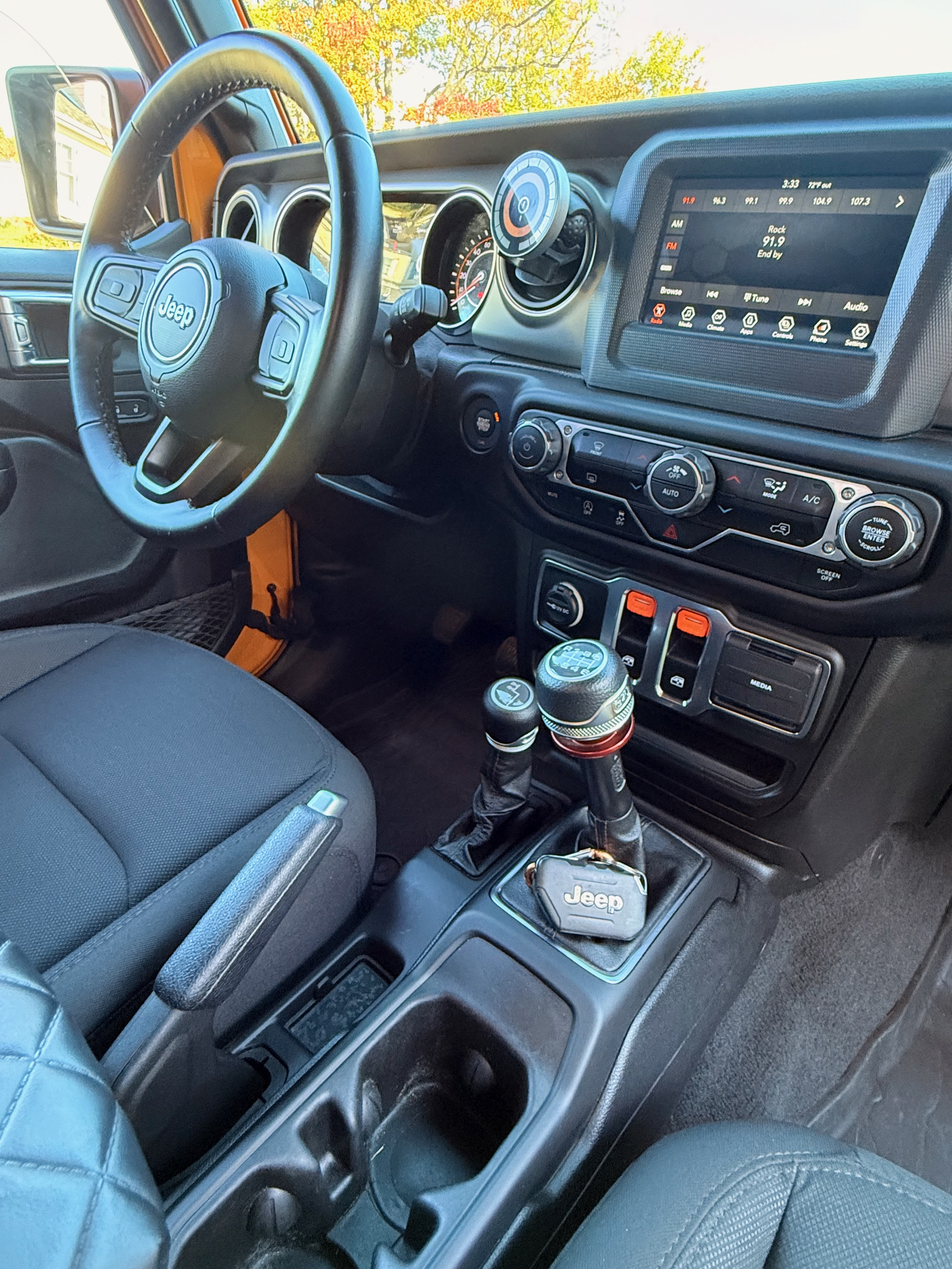 Used 2021 Jeep Wrangler Sport AWD/4WD image 21