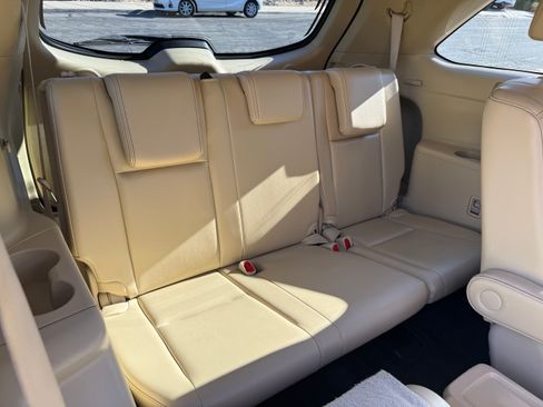 Used 2015 Toyota Highlander Limited AWD/4WD image 11