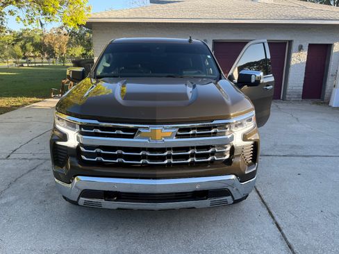 Used 2023 Chevrolet Silverado 1500 LTZ w/ Technology Package image 1