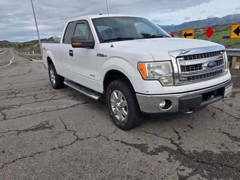 Used 2013 Ford F150 XLT w/ XLT Chrome Pkg image 10
