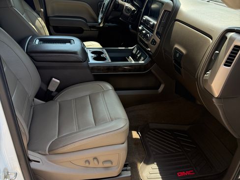 Used 2016 GMC Sierra 3500 Denali w/ Duramax Plus Package AWD/4WD image 15