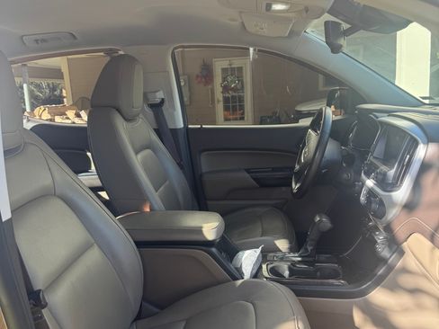 Used 2016 GMC Canyon SLT w/ Driver Alert Package image 2