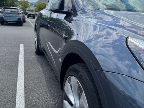 Used 2023 Tesla Model Y Long Range AWD/4WD image 12