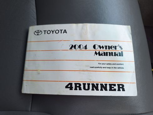 Used 2004 Toyota 4Runner Sport image 2
