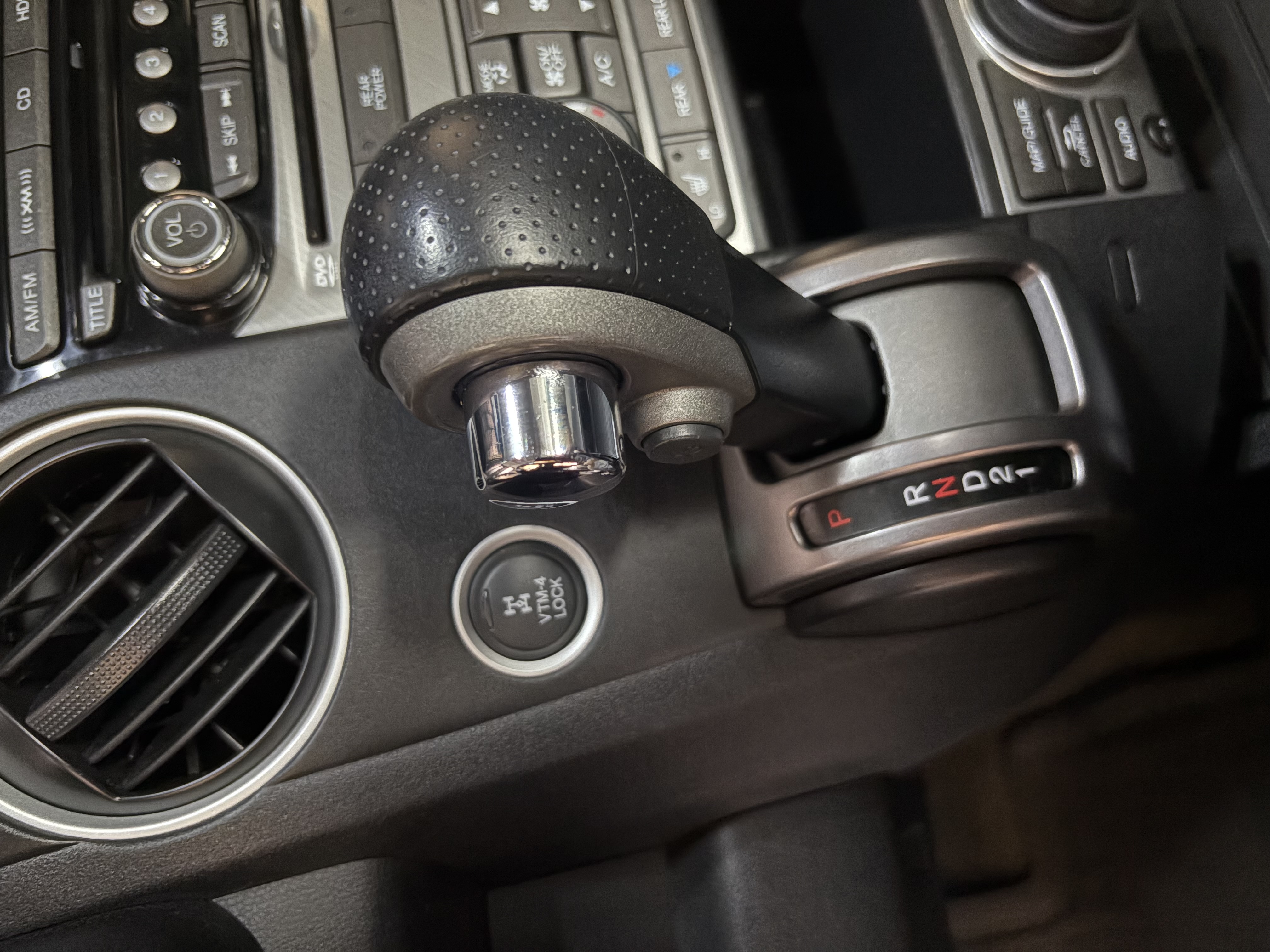 Used 2014 Honda Pilot Touring image 22